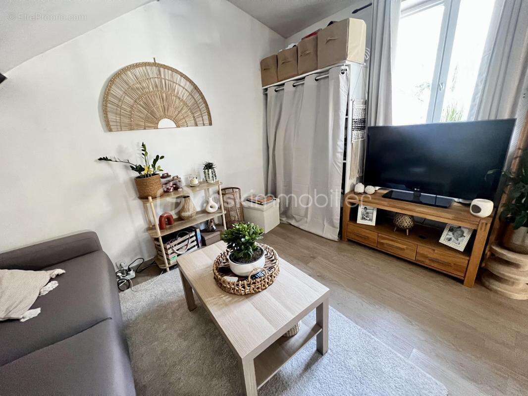 Maison à CRECY-LA-CHAPELLE