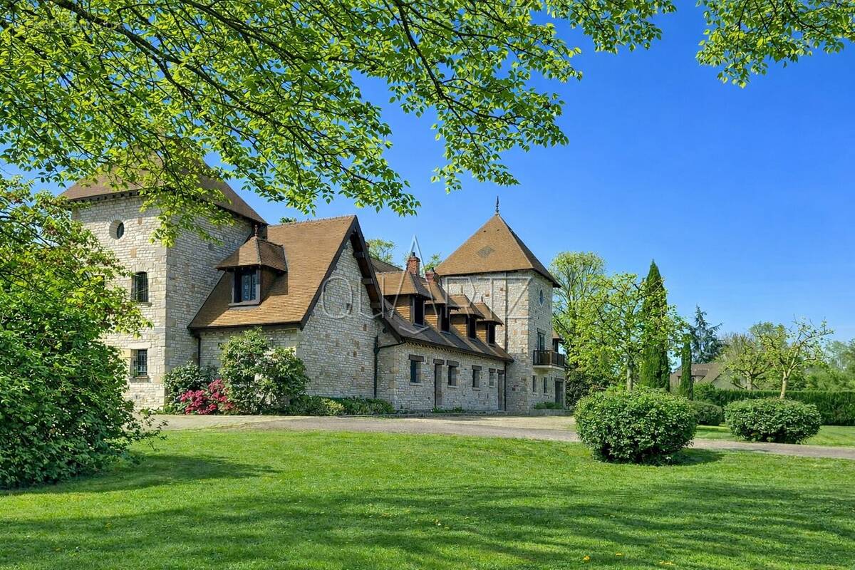 Maison à IVRY-LA-BATAILLE