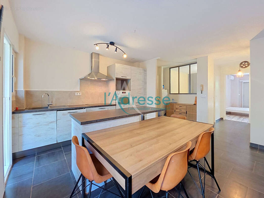 RARE ! Bel appartement 2 pièces en REZ DE JARDIN avec un parking ! - photo 6