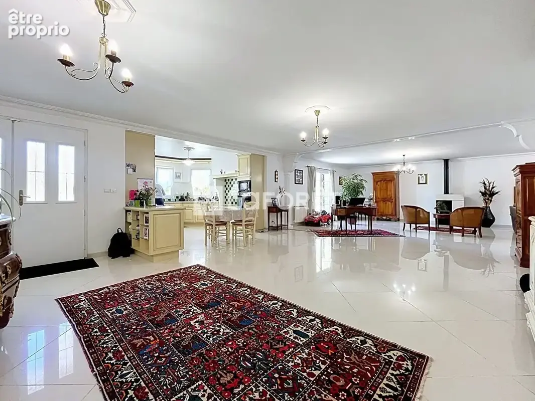 Maison aux Essarts - Grand Couronne 6 pièces145 m2 - photo 3