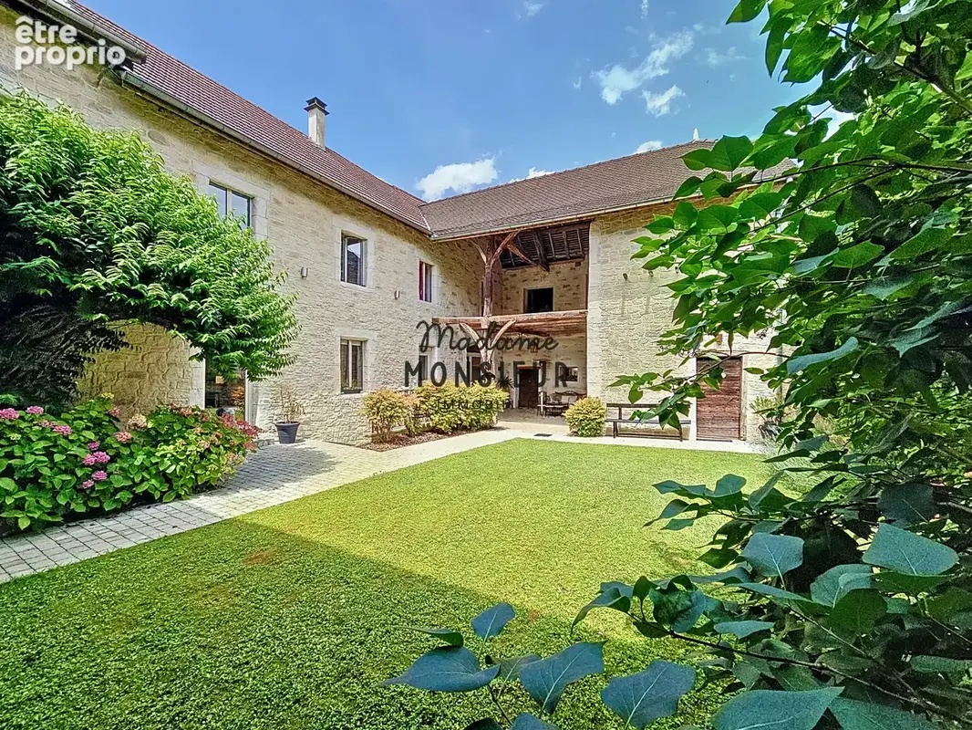 Maison à SAINT-CHEF