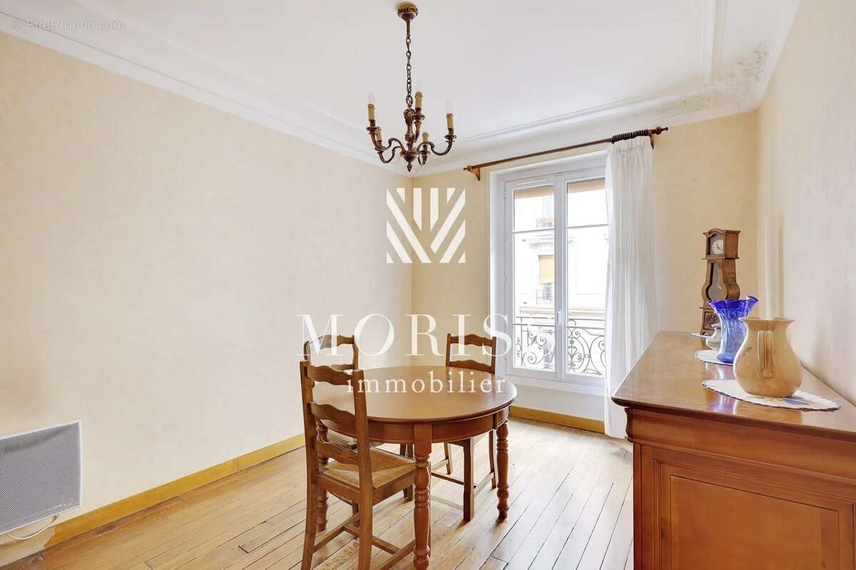 Appartement à PARIS-18E