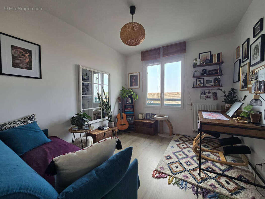 Appartement à LAHONCE