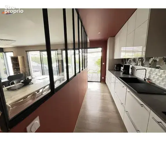 Maison 5 pièces 127 m² à vendre à Cailloux-Sur-Fontaines (69270) - photo 5