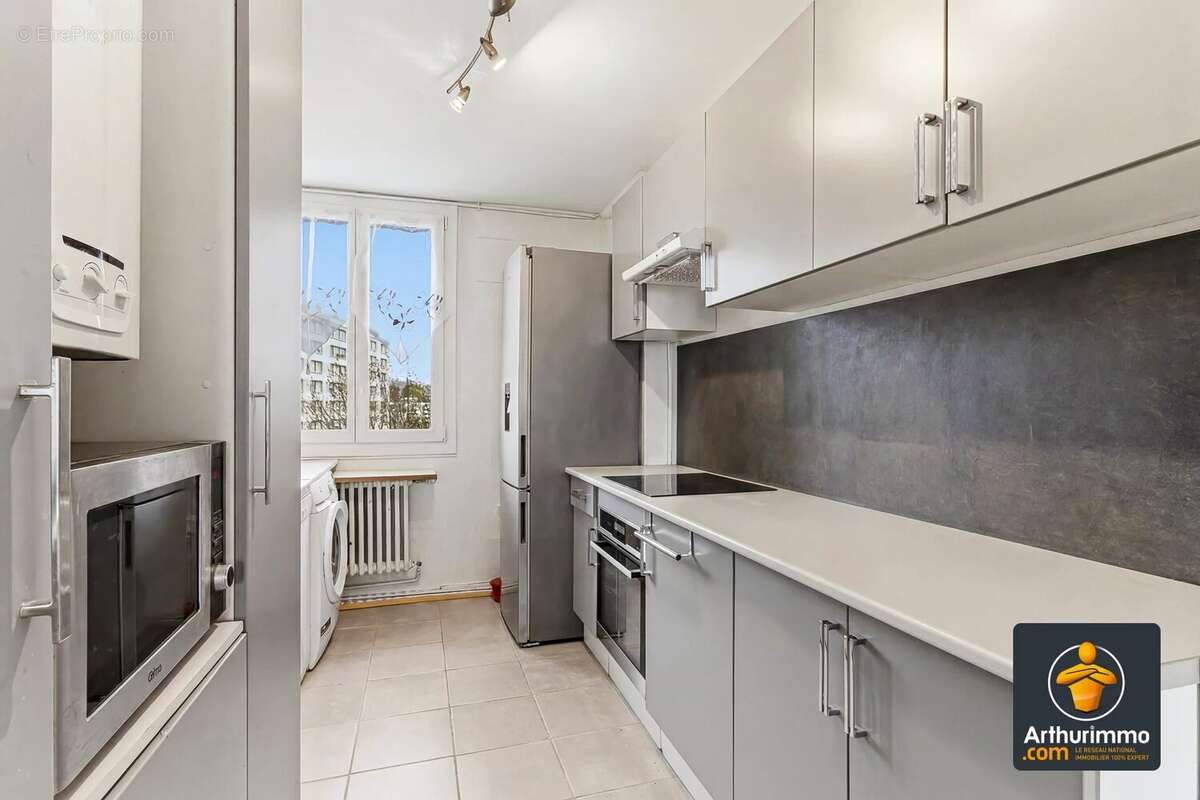 Appartement à LA MULATIERE