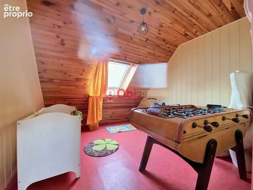 De beaux volumes et un fort potentiel au cœur de Saint-Goazec – 5 chambres - photo 14