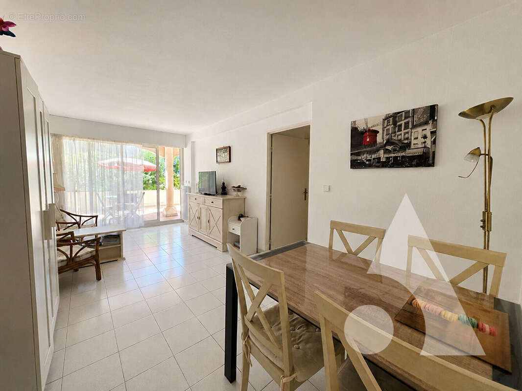 Appartement à FREJUS