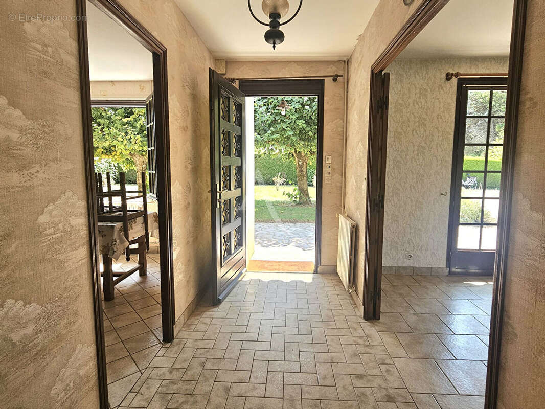 Maison à MONTRICHARD