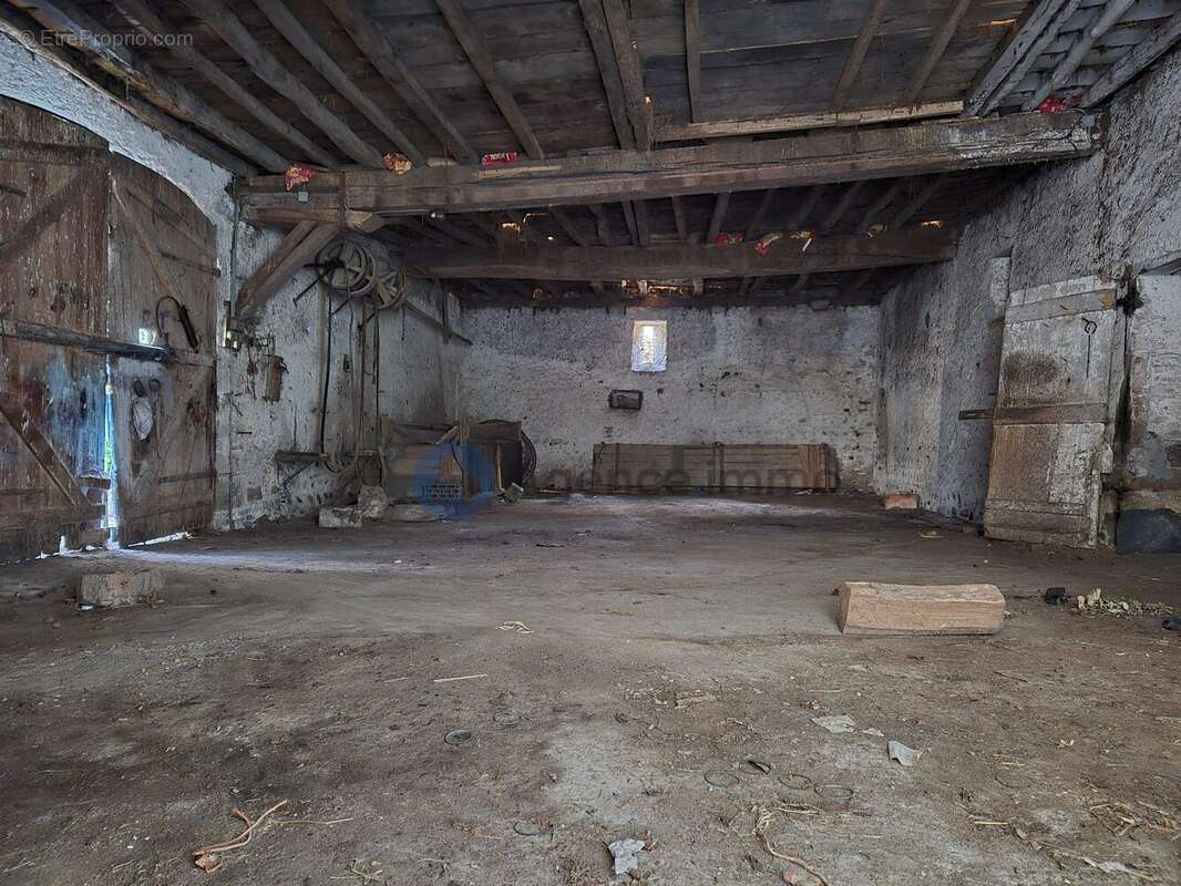 Maison 278 m² à Navarrenx  - photo 4