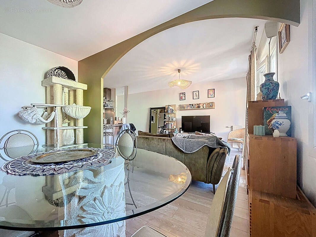 Appartement à LIMEIL-BREVANNES