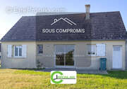 Maison à LE LUART