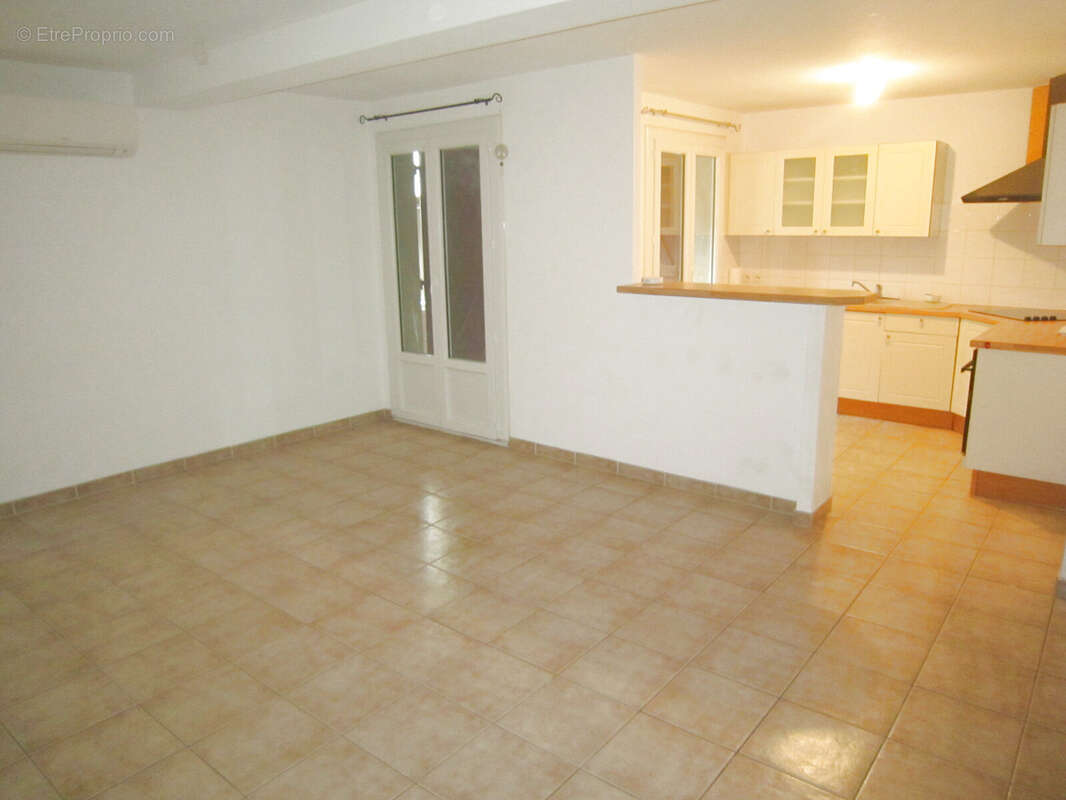 Appartement à CUXAC-D'AUDE