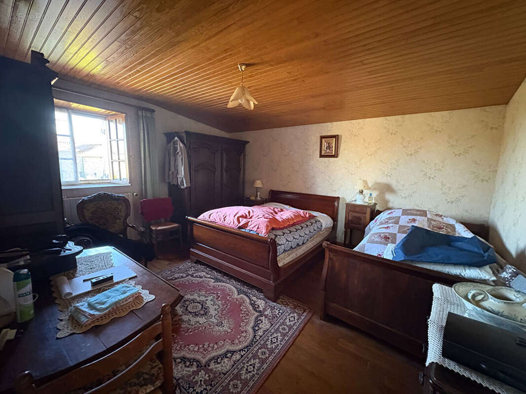 Maison à SAINT-YRIEIX-SOUS-AIXE