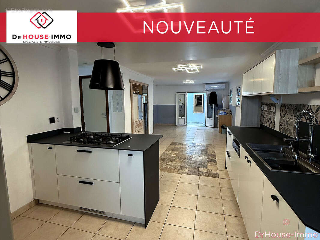Maison 141 m² à Saint-Pierre  - photo 10