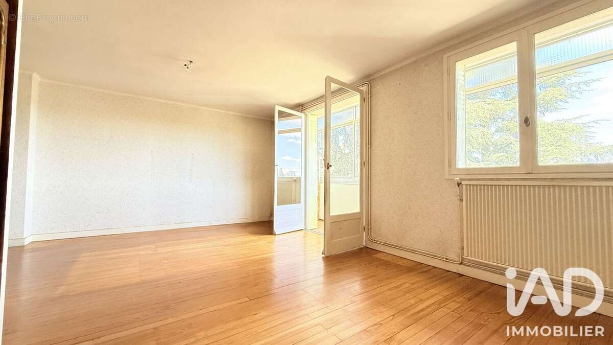 Photo 2 - Appartement à SAINT-ETIENNE