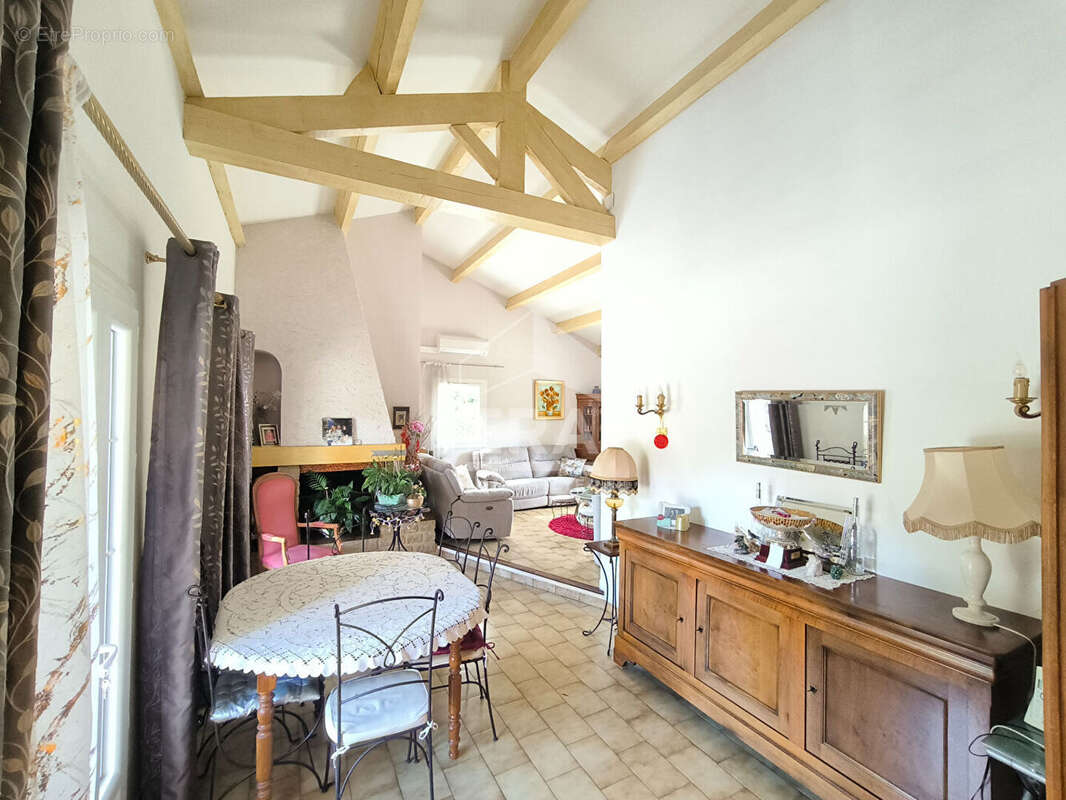 Maison à LORIOL-DU-COMTAT