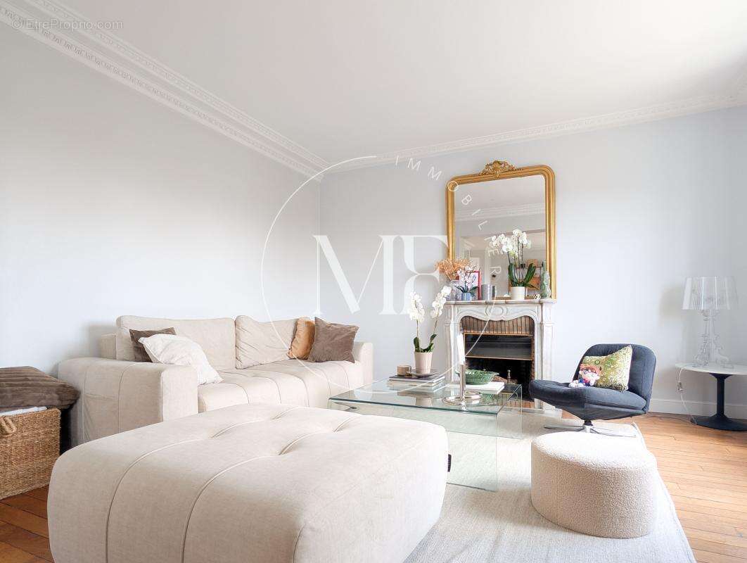 Appartement à SURESNES