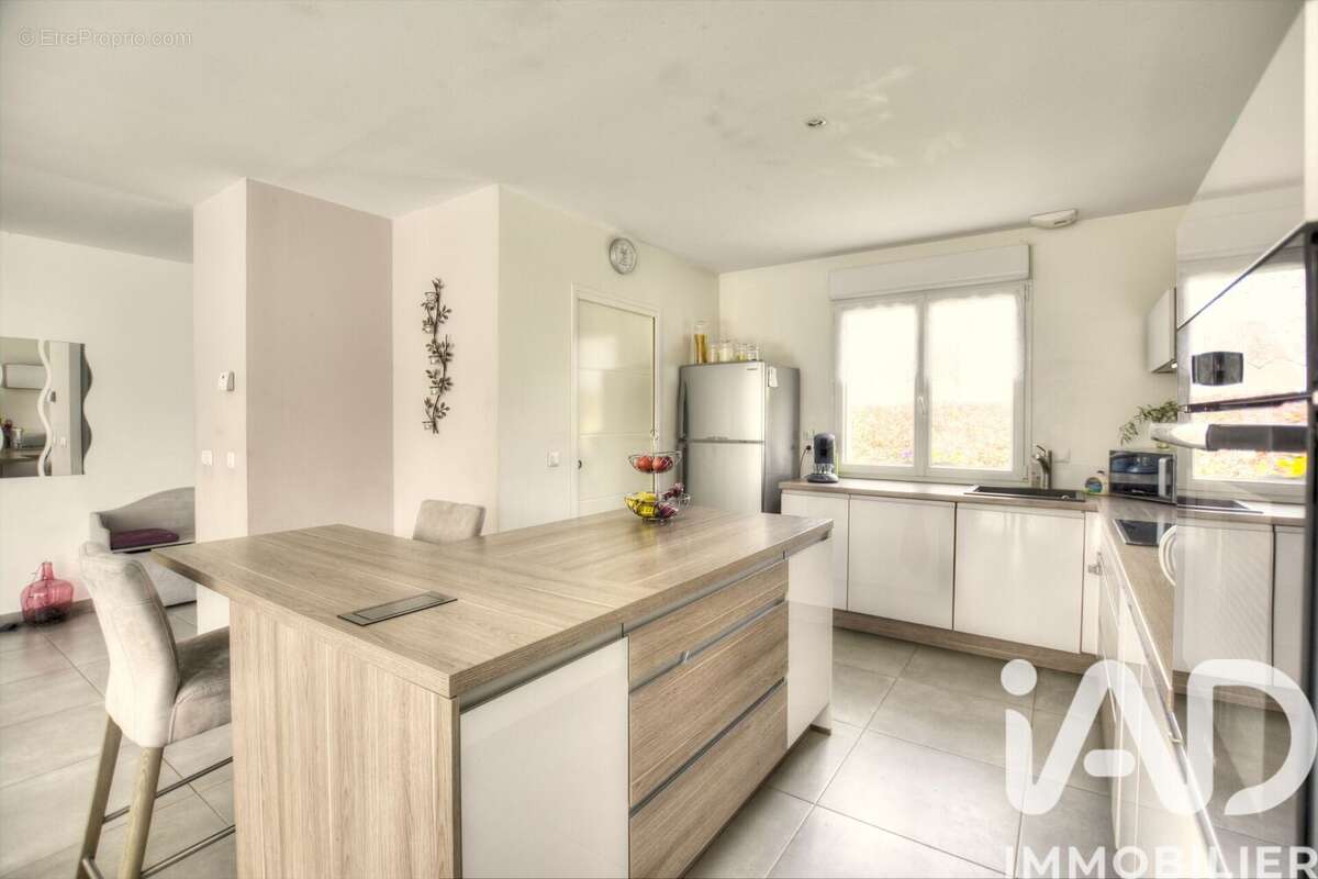 Maison 125 m² à Nainville-Les-Roches  - photo 8