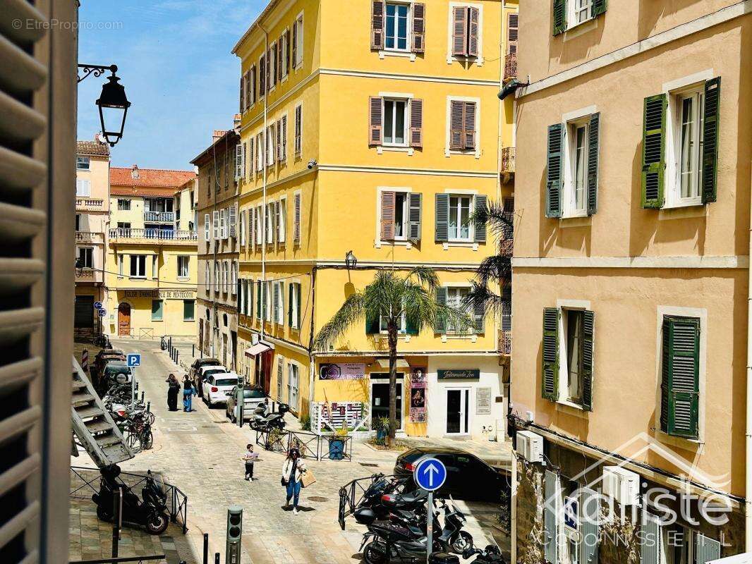 T3 Ajaccio centre : deux chambres, deux salles d'eau, zéro travaux - photo 12