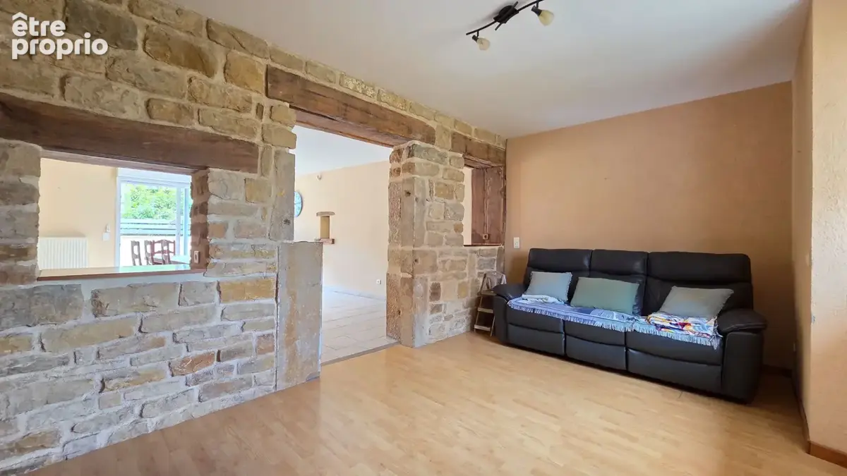 Maison de village, 156m², 3 chambres, dépendances, terrain 2432m² - photo 5