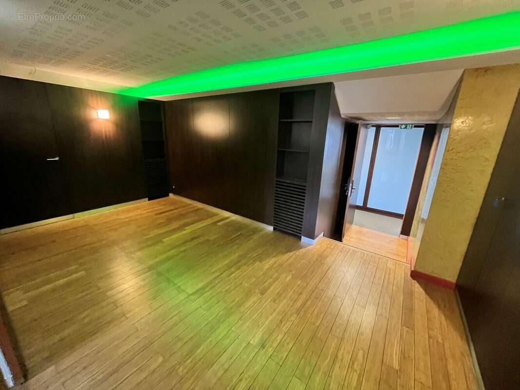 F5 COMMERCIAL - Appartement à MONTGERON