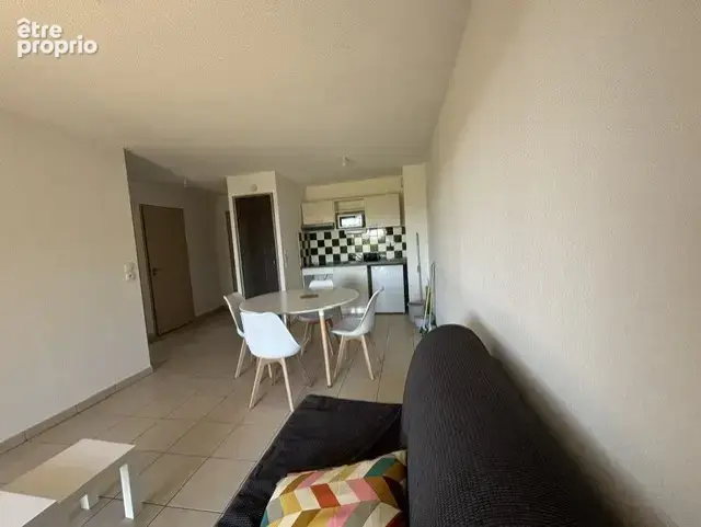 JUVIGNAC proche Montpellier appartement  F2  de 40 m2 + 1 place de parking - photo 2