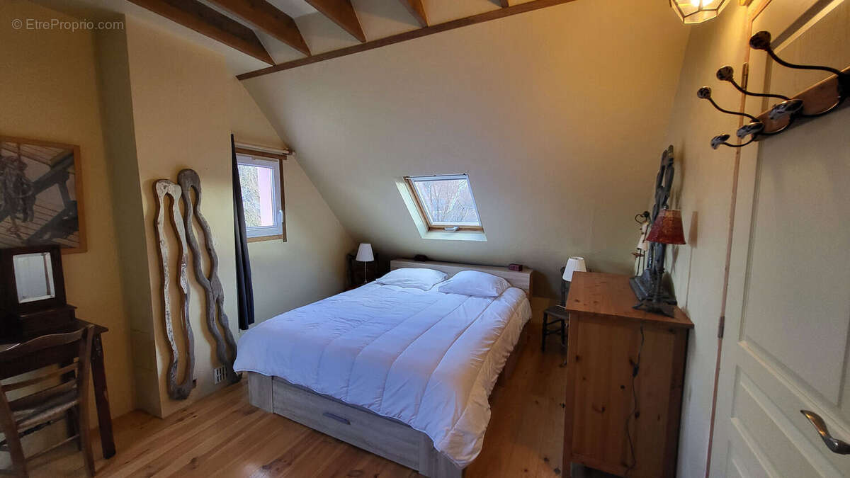 Maison à vendre à Le Palais : 4 chambres, calme et proximité des commodités - photo 6