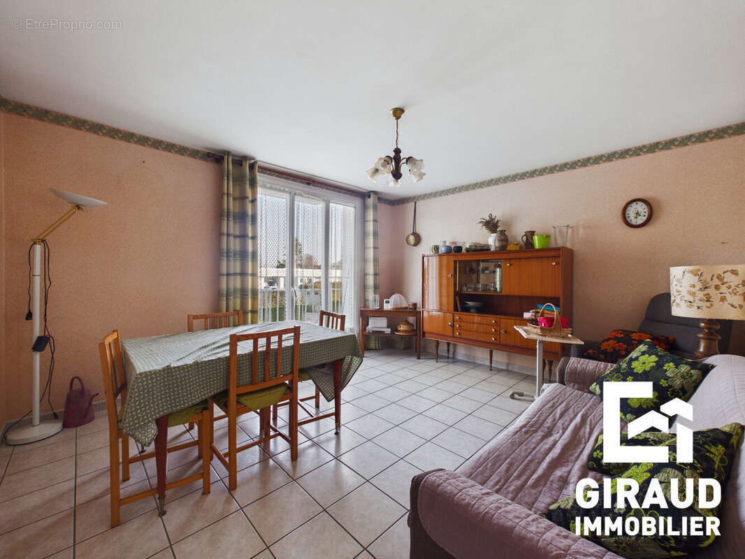 Appartement à FONTENAY-LE-COMTE