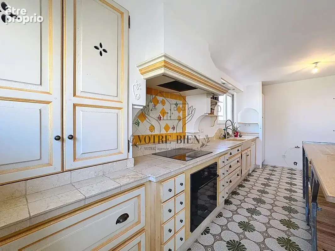 Villa Manosque 6 pièce(s) 185.30 m2 - photo 6