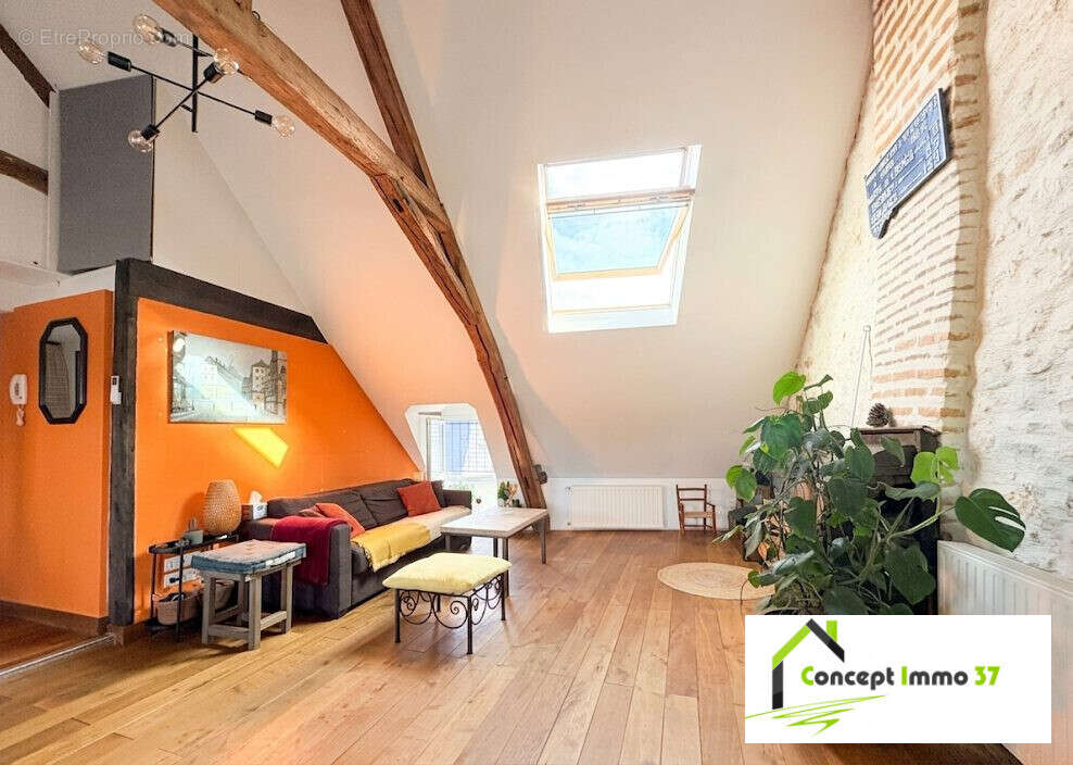 Appartement à MONTS