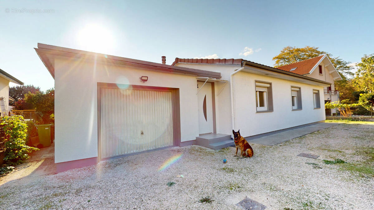 Maison à ECHIROLLES