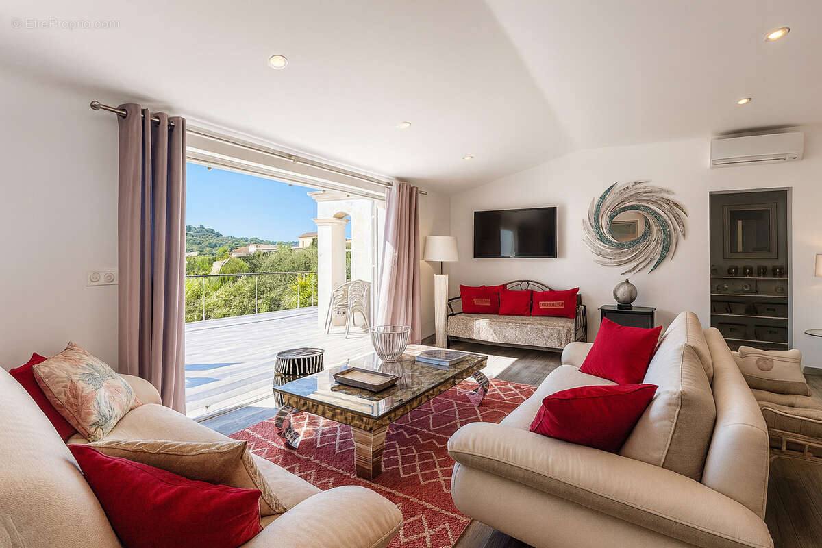 Maison à LA CADIERE-D&#039;AZUR