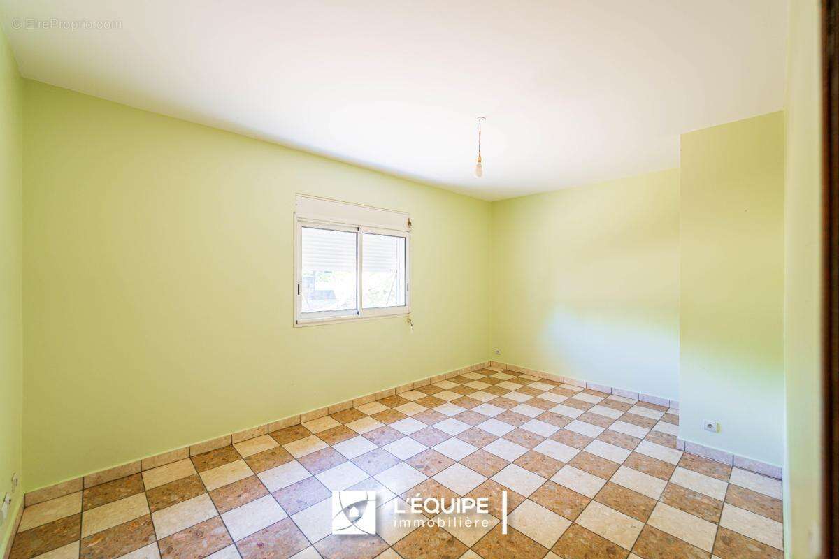 Maison à SAINT-DENIS