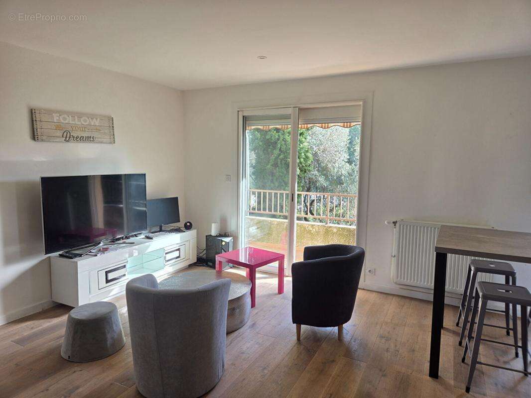 Maison à MONTELIMAR