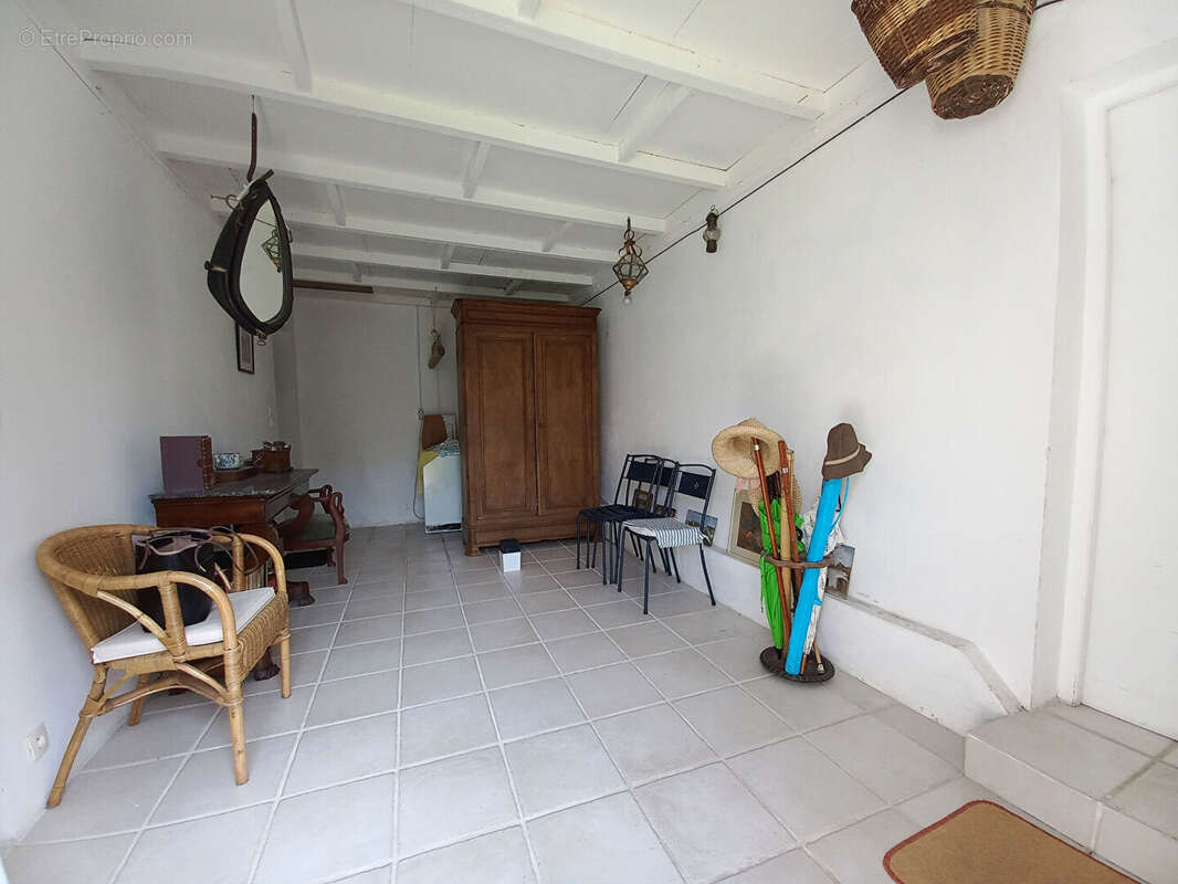 Maison 3 pièces + STUDIO Saint Georges d Oleron 144 m² hab. - photo 8