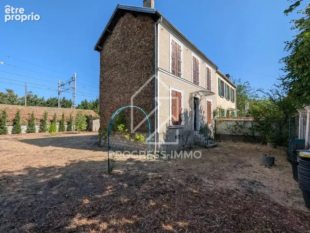 Maison charmante à rénover à La Varenne Saint-Hilaire - photo 30
