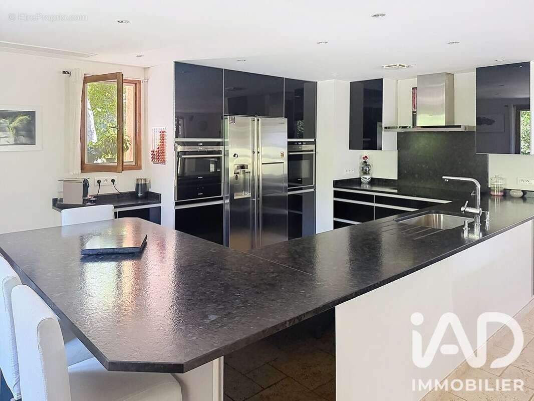 Maison 96 m² à Roquesteron  - photo 5