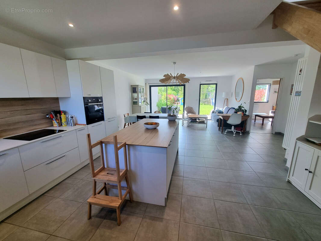 Maison à SAINT-ERBLON