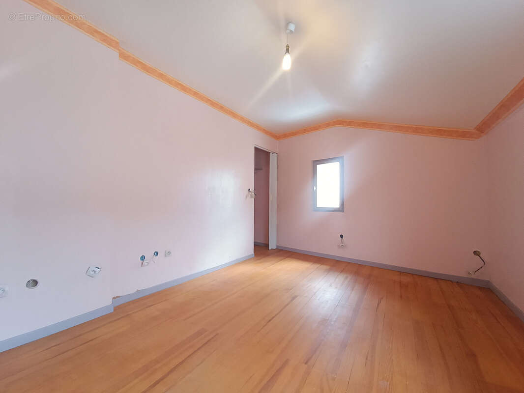 Maison à BOURG-DE-PEAGE