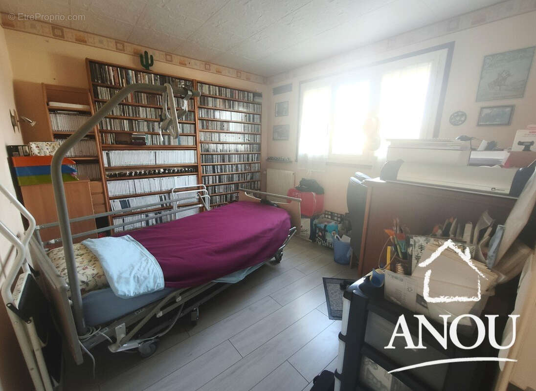 Maison à SAINT-DENIS-LES-PONTS