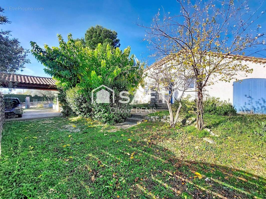 Photo 1 - Maison à SAINT-SATURNIN-LES-APT