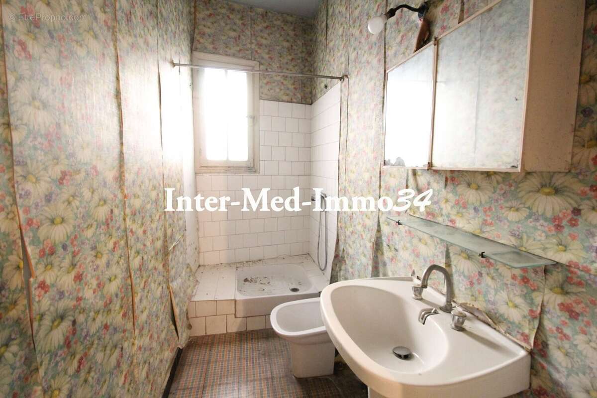 Maison à VILLENEUVE-LES-BEZIERS