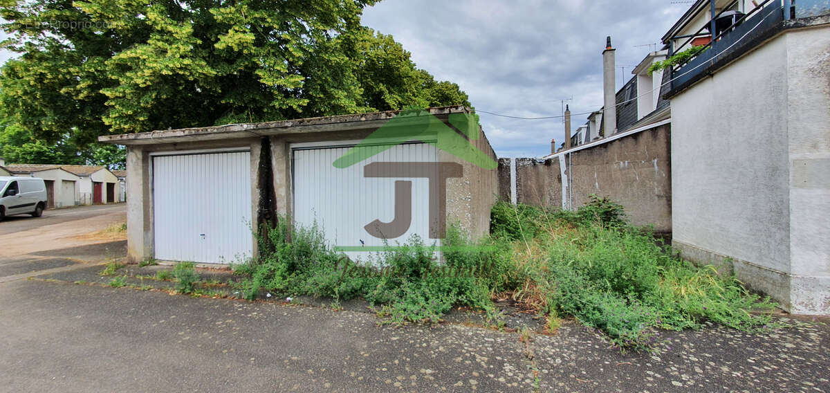 À Châteaudun, immeuble avec 2 logements 56000 € - photo 9