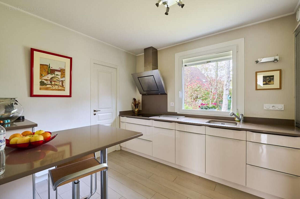 Maison à CHEVIGNY-SAINT-SAUVEUR