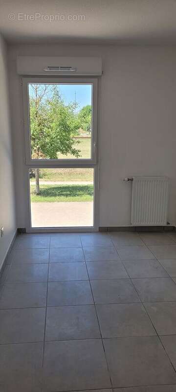 Appartement T4 avec cave et parking cur Blagnac - photo 4