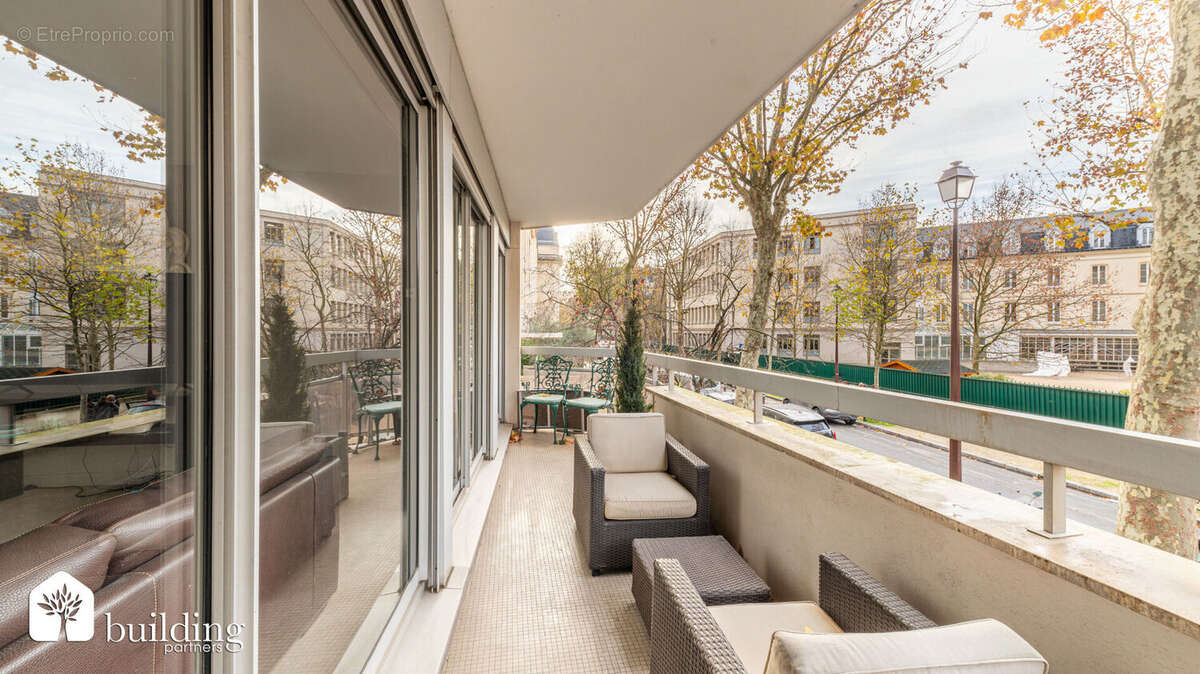 Appartement à NEUILLY-SUR-SEINE