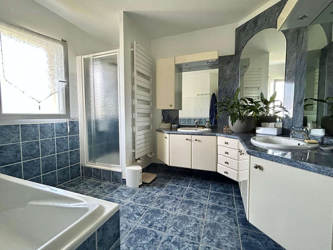 Maison à PLOUGONVEN