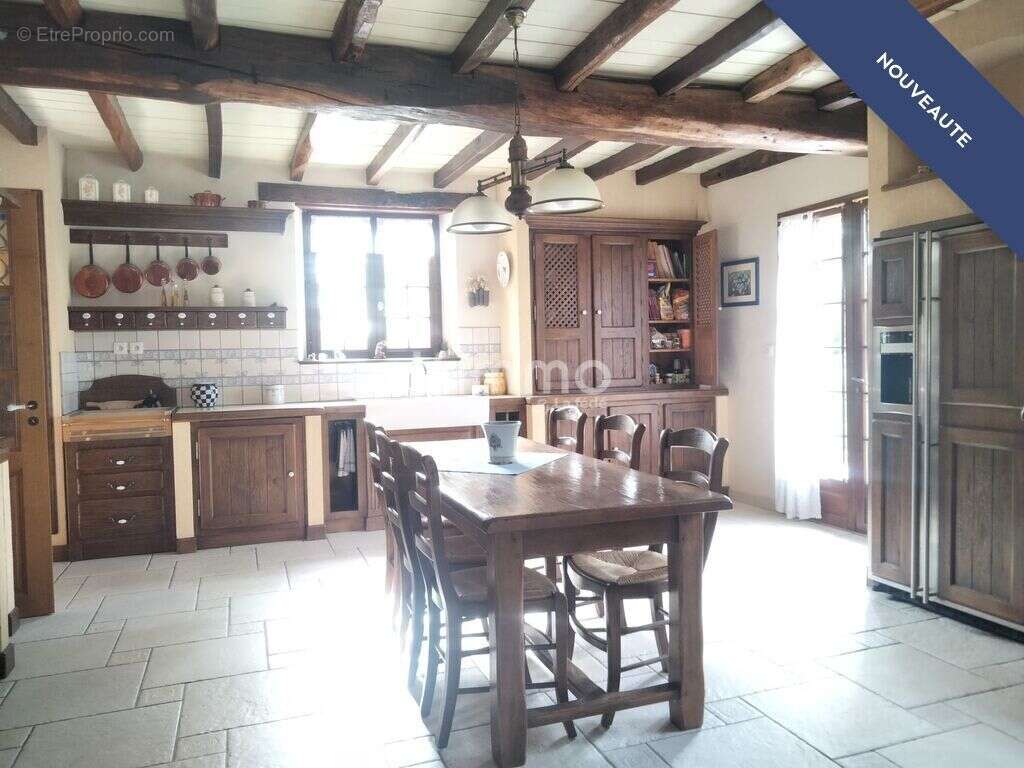 Maison à CASTELNAU-MAGNOAC