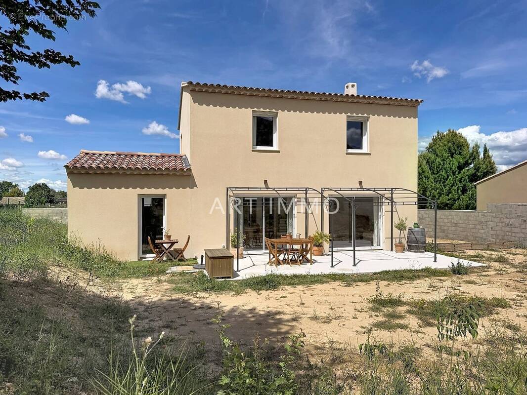 Maison à ROBION