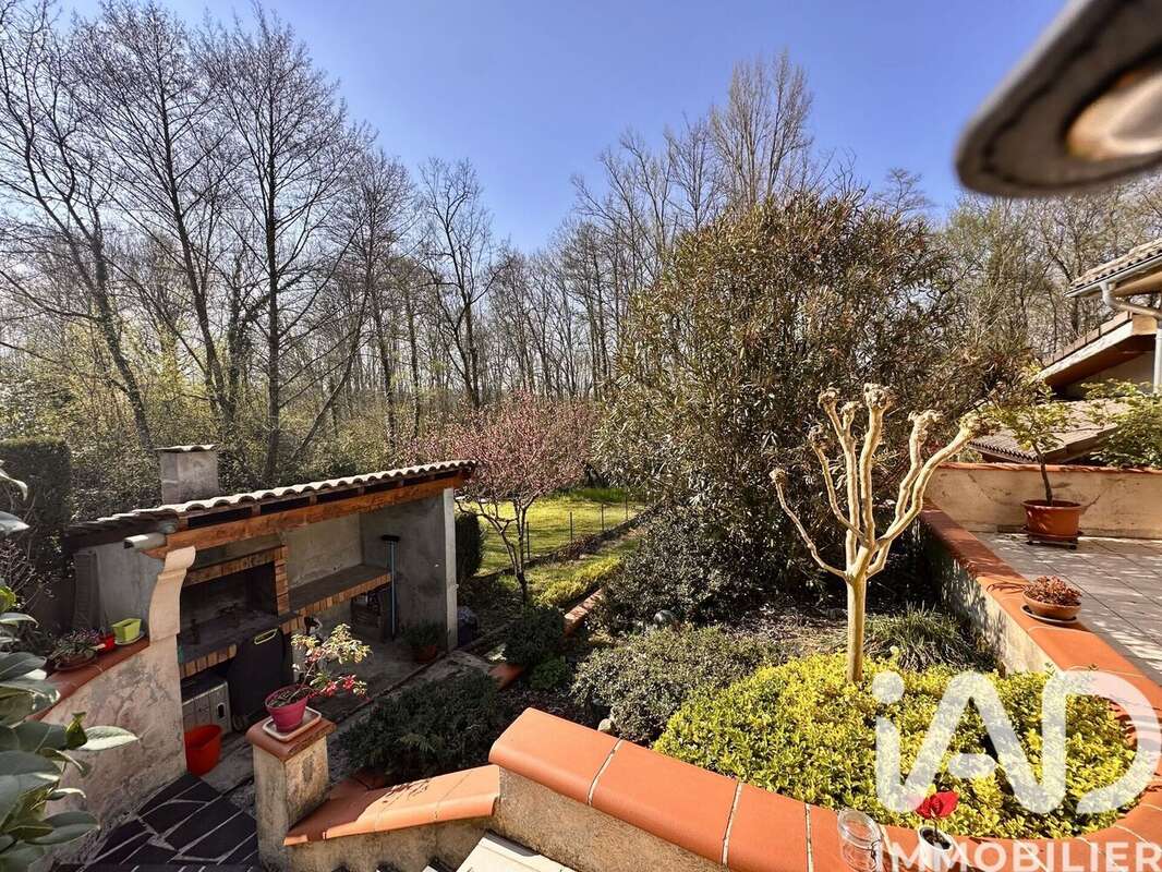 Photo 8 - Maison à JUILLAN